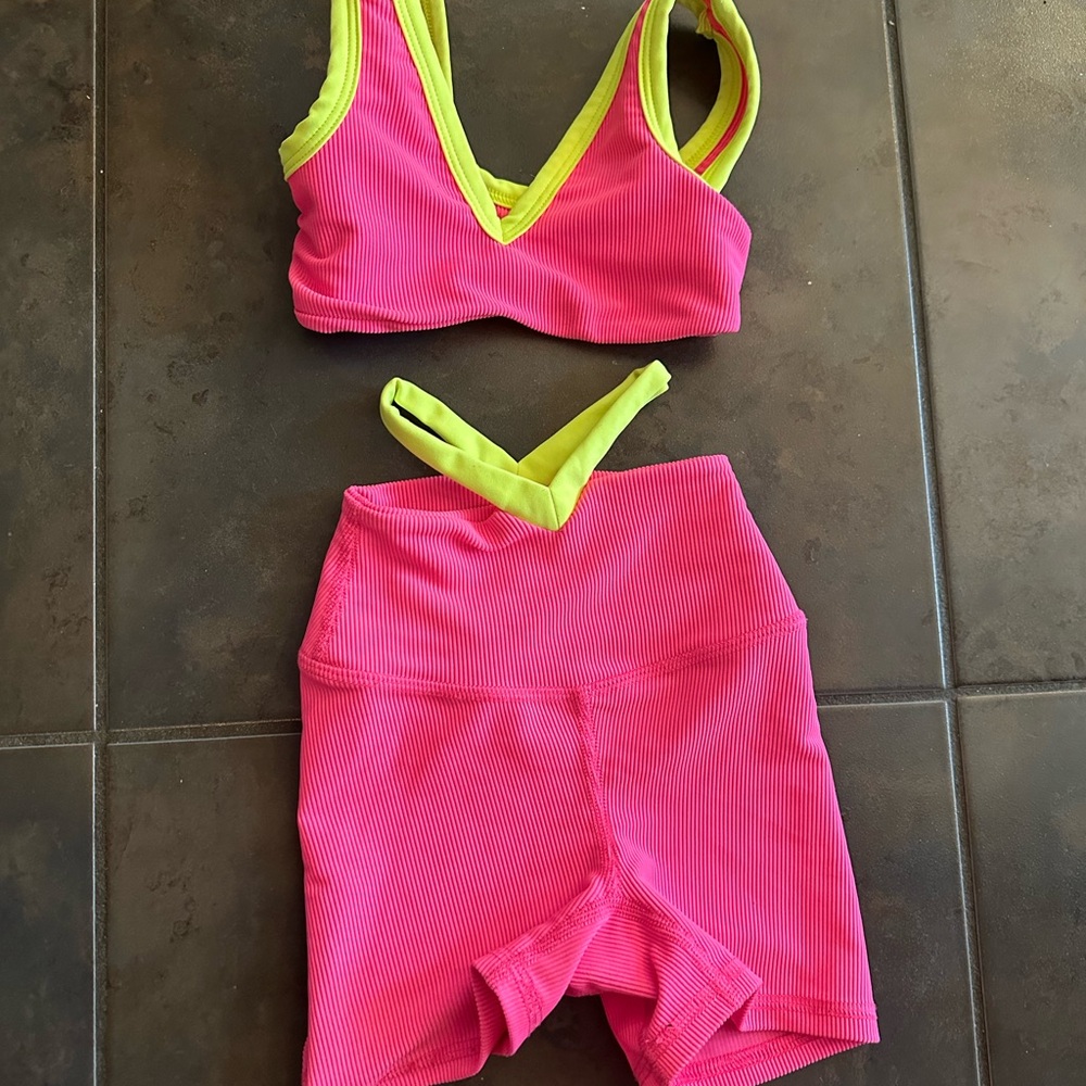 FIVE Pink Yellow Set CM